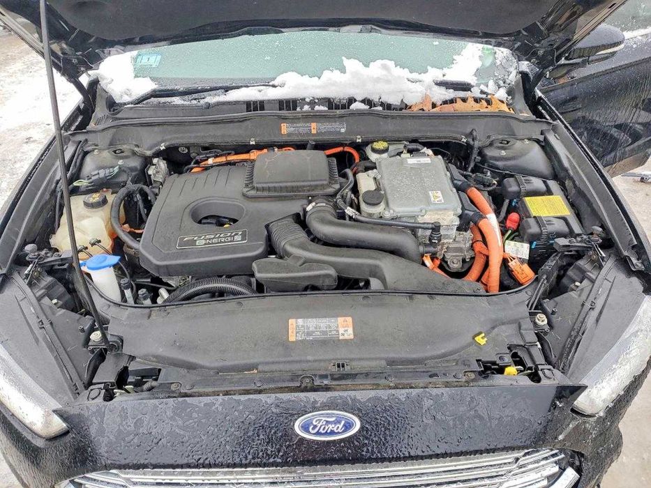 Ford Fusion PHEV Titanium (2016)