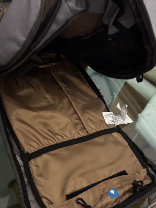 Mochila de Campismo FORCLAZ 70L- exelente estado