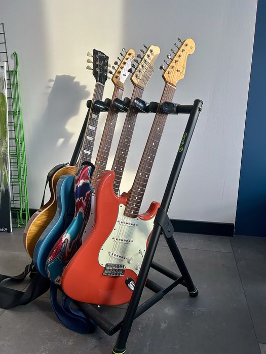 Fender Japan FSR Classic 60s Stratocaster Fiesta Red Chris Buck
