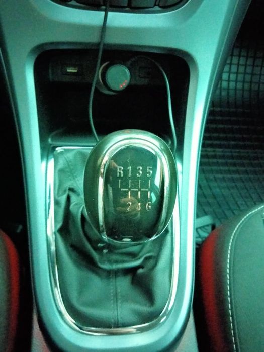 Продам Опель Astral j Sport Turer 1.7 cdti