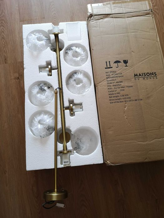 Candeeiro de teto (quase novo e com lâmpadas incluídas)