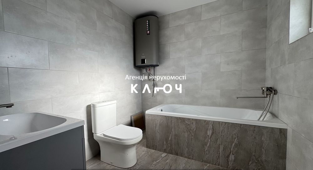 Продаж будинку з новим ремонтом р-н Тихої Гавані!