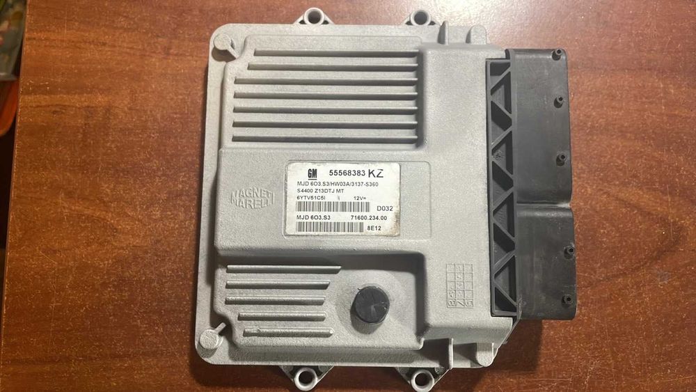 55568383 KZ/MJD603.S3  55568385 Блок управления Opel CORSA D 1.3CDTI