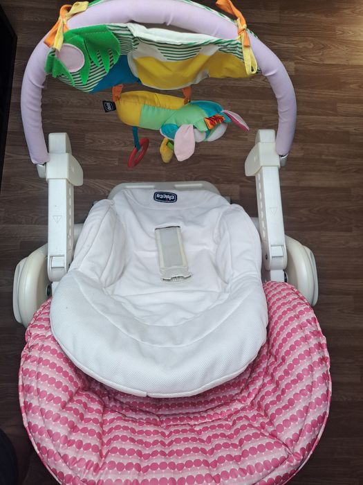Cadeira de Refeição Chicco Polly Rosa – Dobrável e Regulável