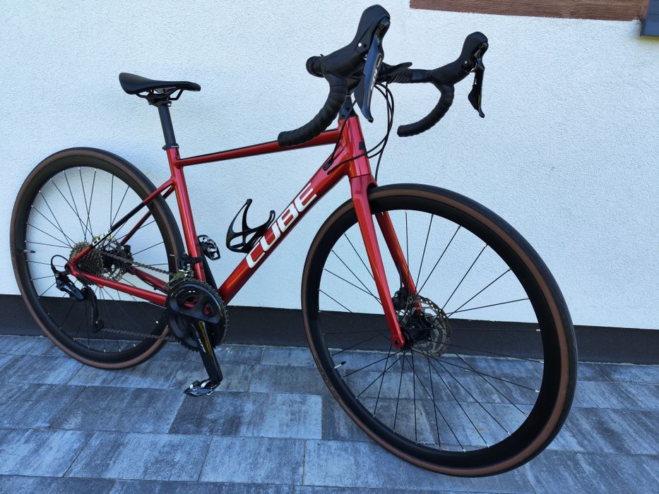 Rower szosowy Cube Attain SL SHIMANO 105, hydrauliczne hamulce S/M  bardzo lekki 10KG