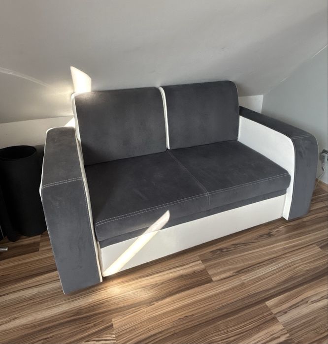 Szara Rozkładana Sofa