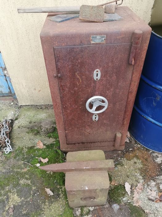 Sprzedam sejf SKARBIEC