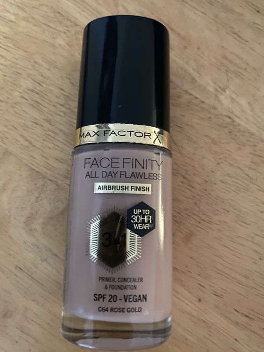 Max Factor Face Finity Rose Gold