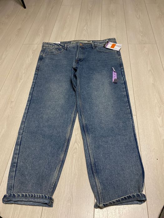 Spodnie jeansy typu sindbadki