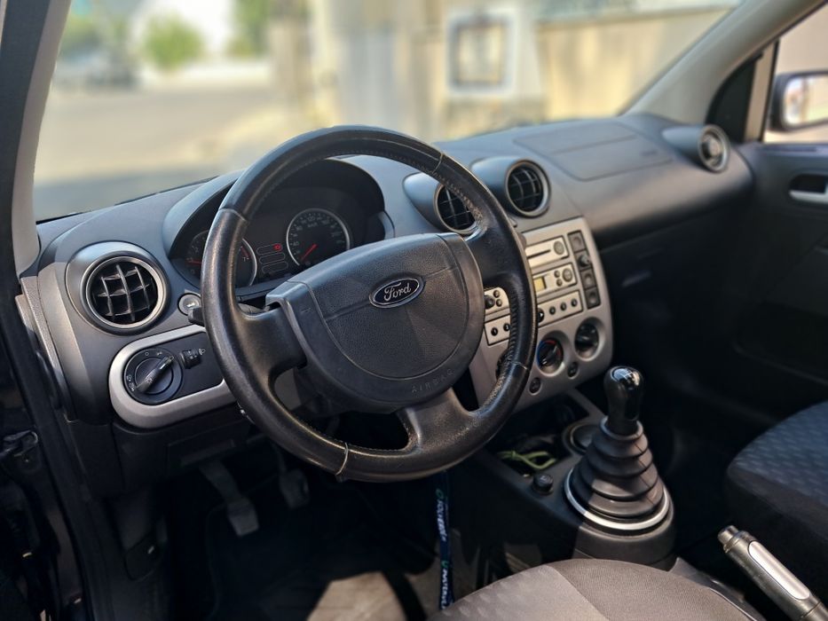 Ford Fiesta — fotografia 6