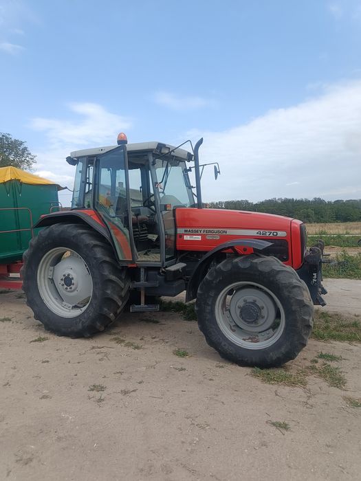 Massey ferguson 4270 , 110 km  6 cylindrów,  4x4 rewers, tuz