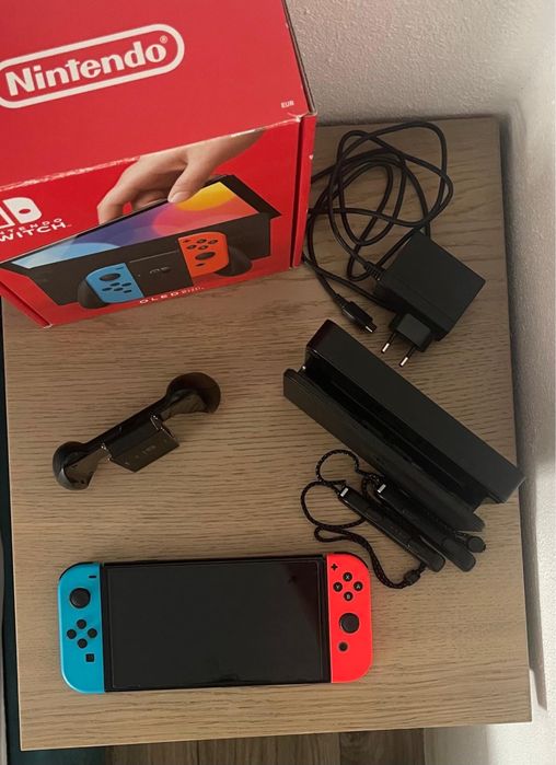 Nintendo Switch Oled Desbloqueada
