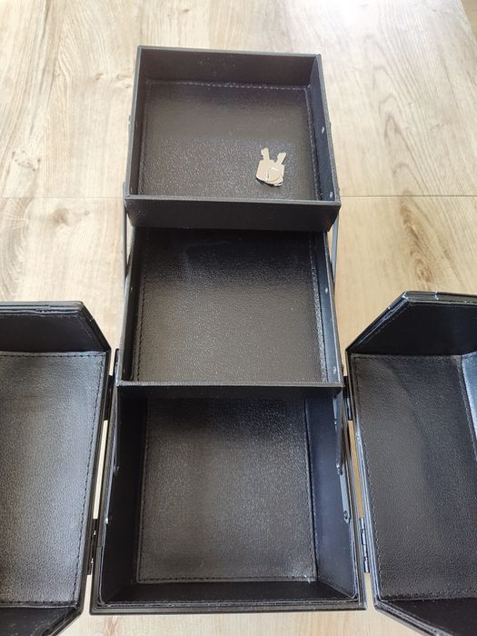 Kuferek kosmetyczy Inglot black diamond mini