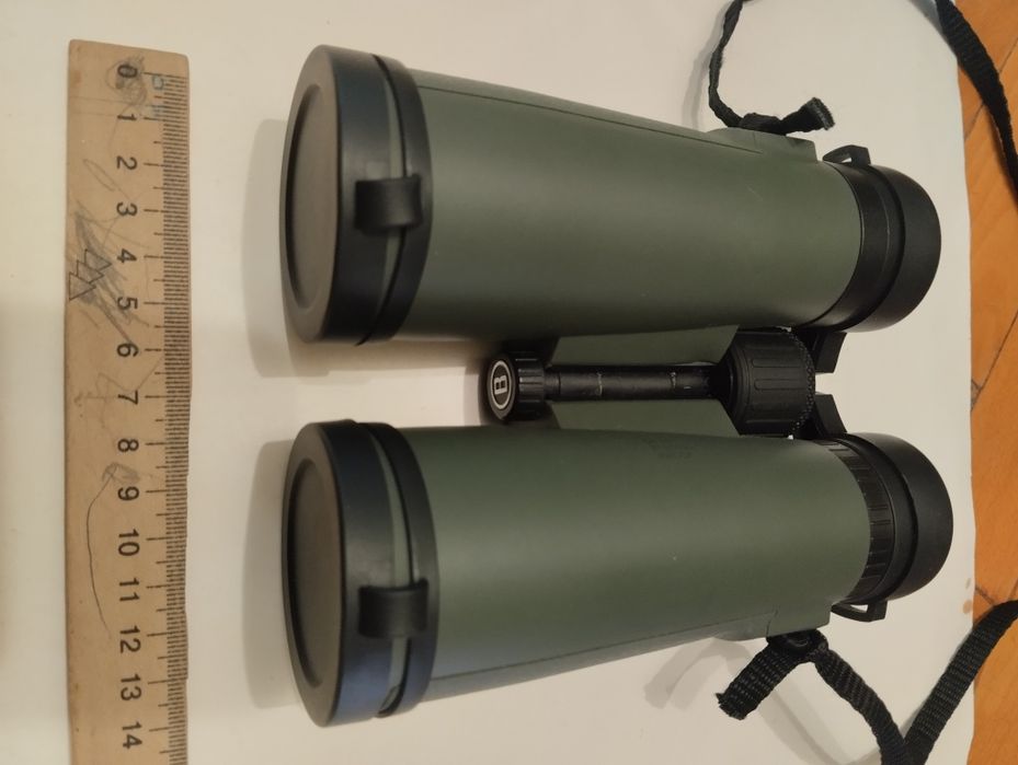 Бинокль. Bushnell. 10*42. Рабочий. Б/У состояние отличное.