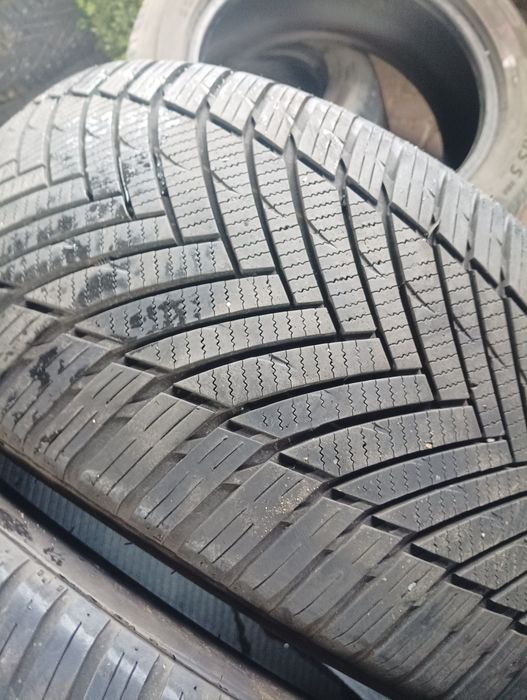 Opony całoroczne 225/40/19