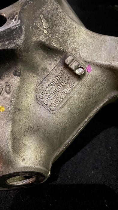 Кулак цапфа bmw g01 awd/rwd левый праввй