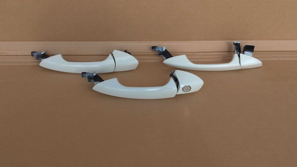 Puxador exterior Mercedes-Benz A180 (W176). Mod. 2013