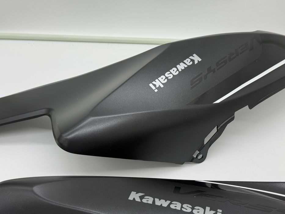 Kawasaki versys 650 bok boczek owiewka Lewa
