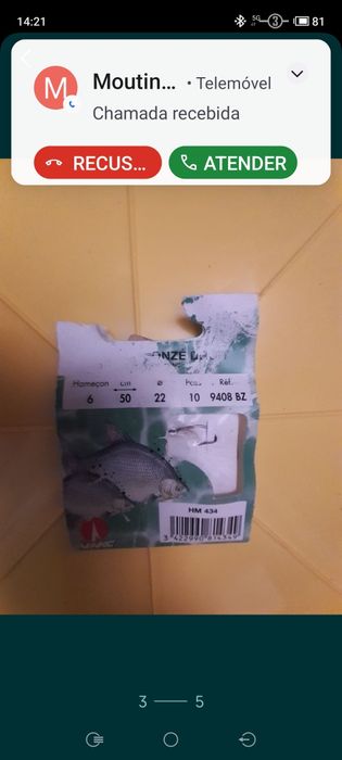 Fio para cana de pesca e anzóis*