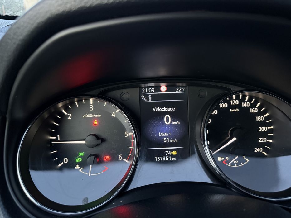 Nissan Qashqai — fotografia 9
