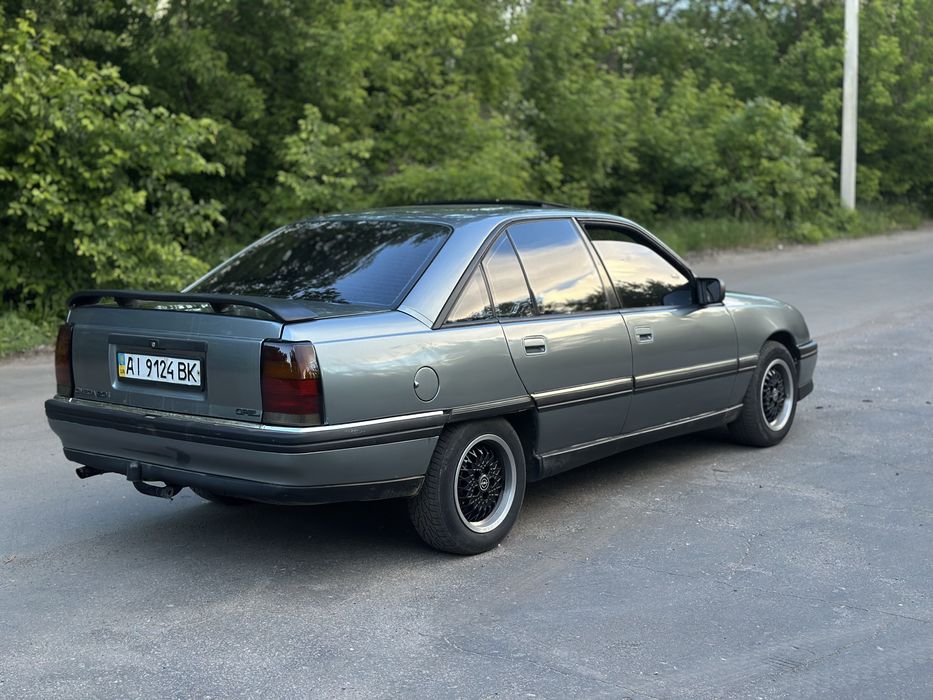 Продам OPEL Omega A 2.0i газ/бензин