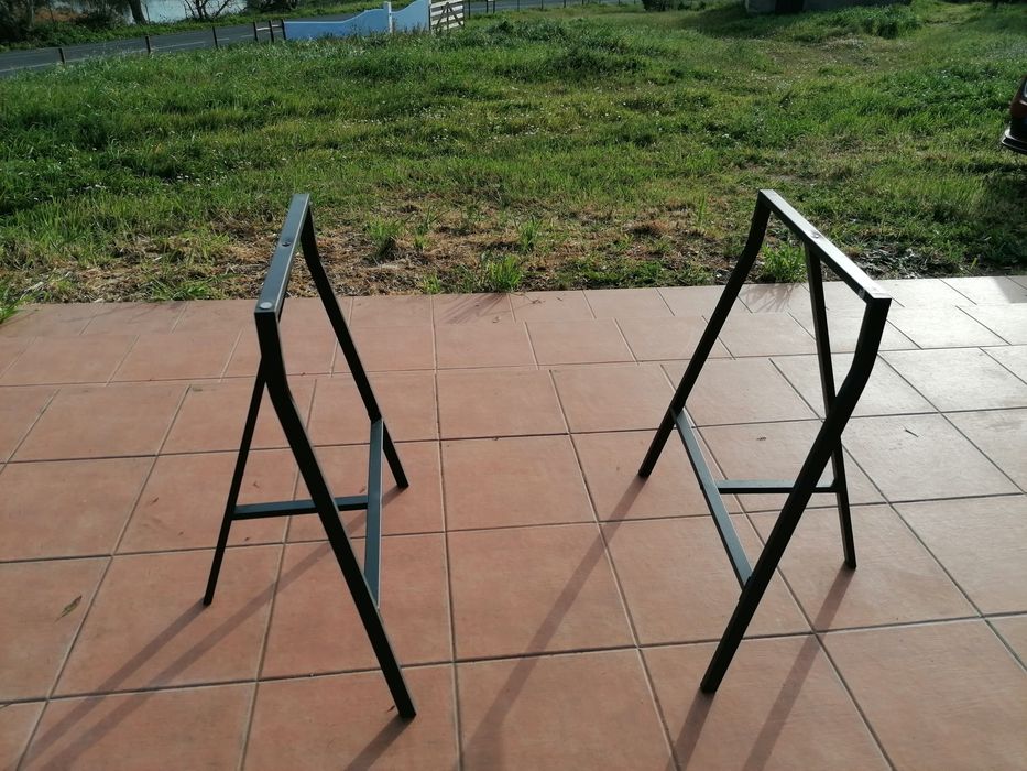 Pernas secretaria IKEA design escandinavo lerberg