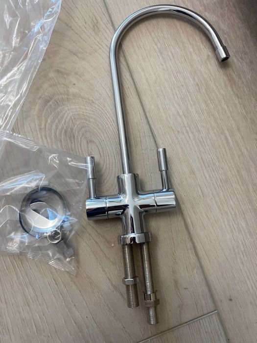 Крани питної води (одинарні, подвійні) до фільтрів, зворотного осмосу