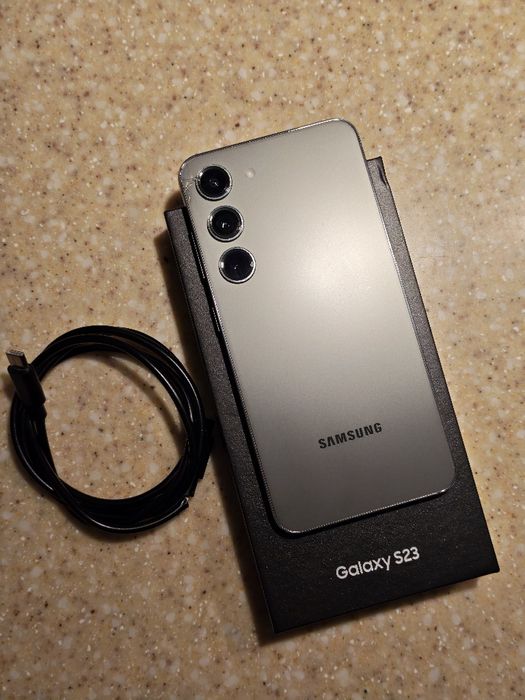Samsung Galaxy S23 green