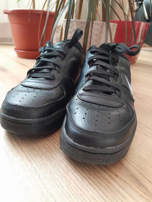 Продам кросівки Nike
