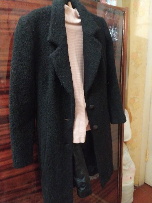 Мохеровое пальто чёрное