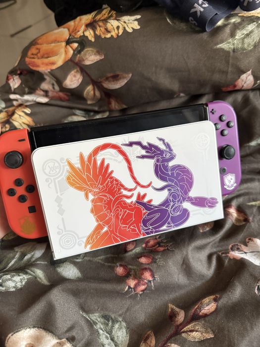 Nintendo Switch oled Pokemon Violet Edition