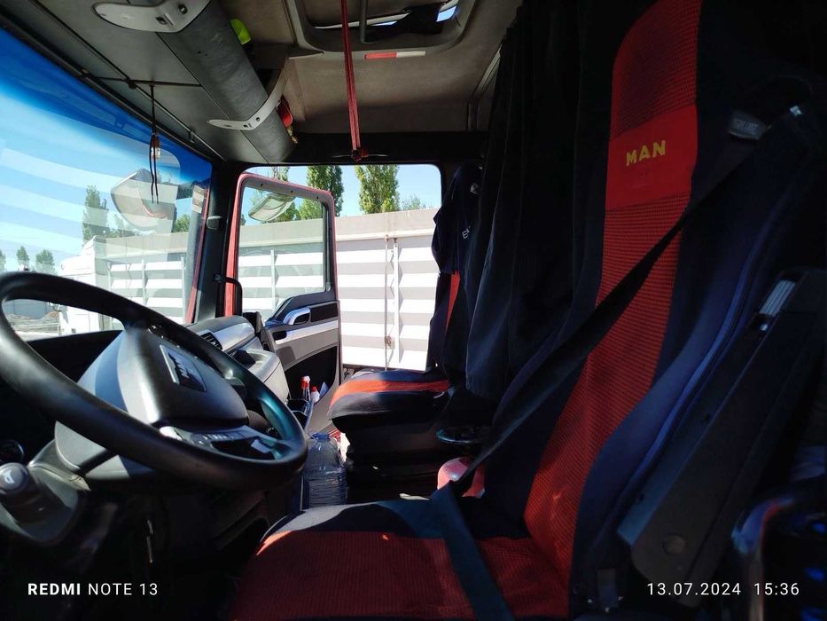 Продам або обміняю МАН ТГХ напівпричіп самоскид ,коробка автомат.