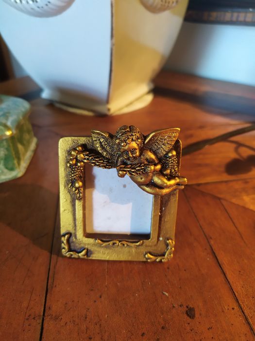 Small Frame - Wood64564245132162120