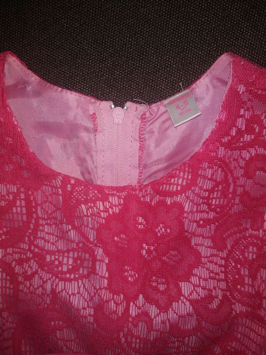 Нарядное красивое летнее платье