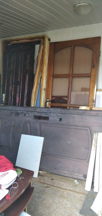 Двери деревянные входная с коробом 2х60-80