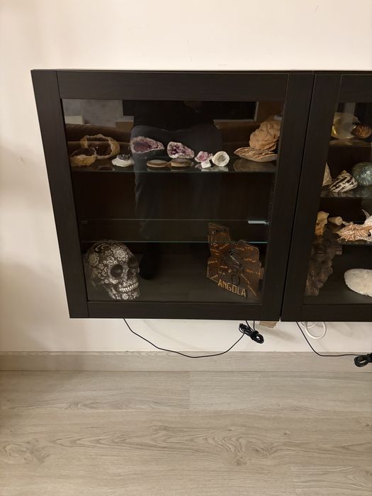 Moveis IKEA com iluminacao embutida