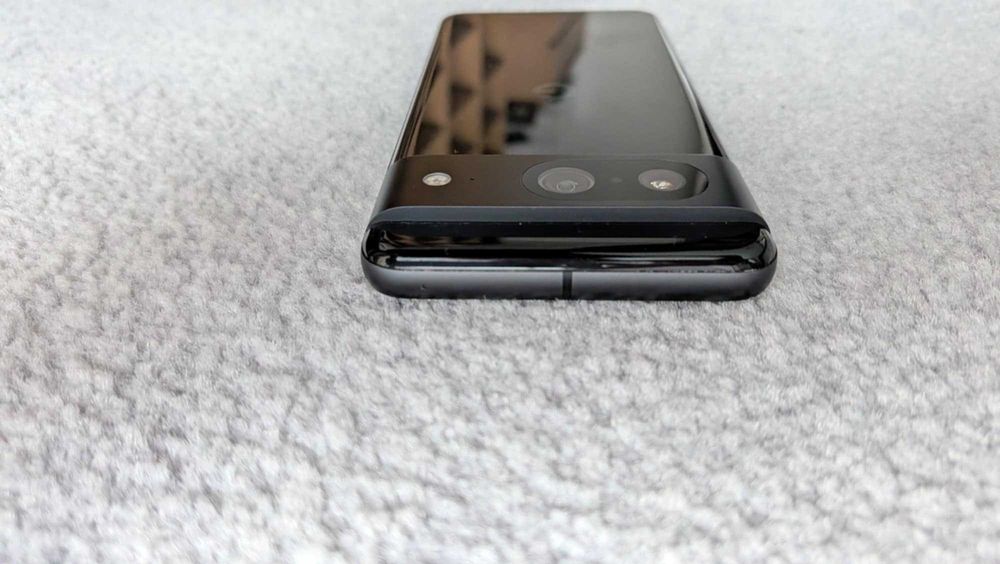 Telefon Smartfon Google Pixel 8 5G Obsidian czarny 8/128 GB gw.XI.2027