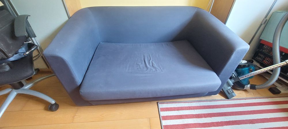 Lekka rozkładana sofa