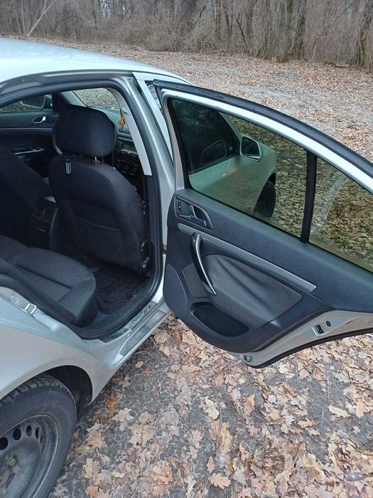Продаю автомобіль Skoda Octavia 2005