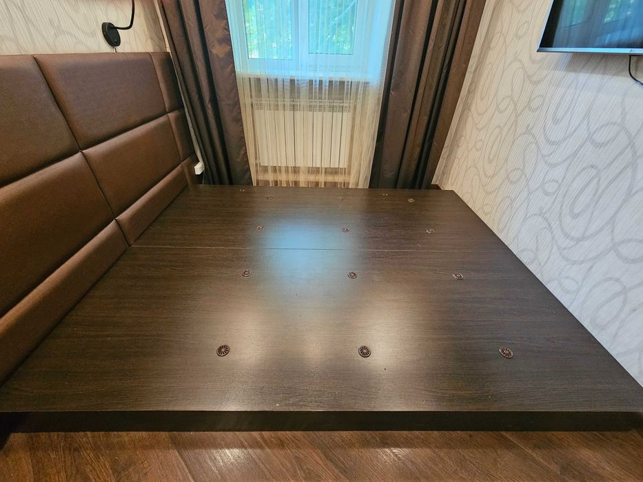 Каркас,ліжко,платформа,подіум,кровать