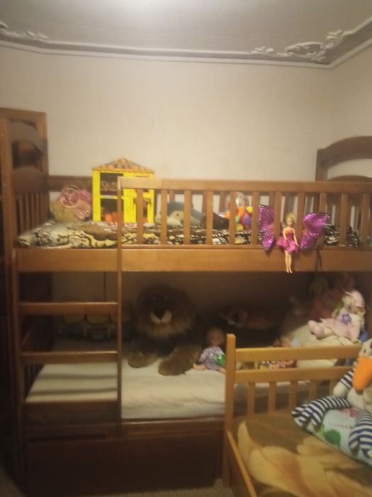 Продаються дітячі ліжка