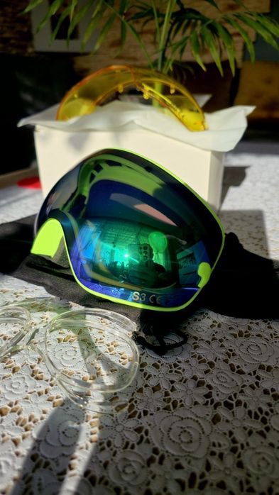 Gogle narciarskie Nowe snowboardowe z wymiennym szkłem  anti-fog