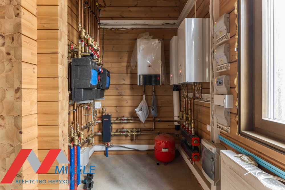 Без% Котедж з брусу Хонка 510 м2, ділянка 63 сот., смт. Глеваха