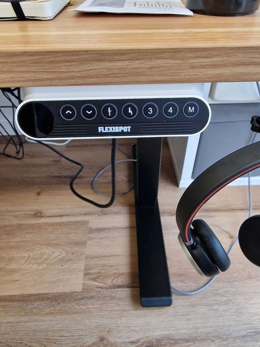 Secretaria EQ5 flexispot como nova