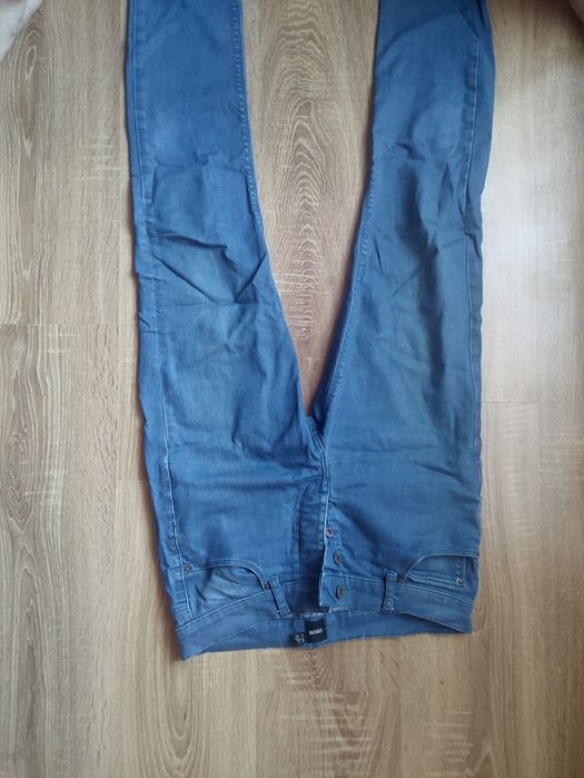 Джинси Asos  розмір 30. Відправка Нова пошта. Мінімальний платіж 100 г