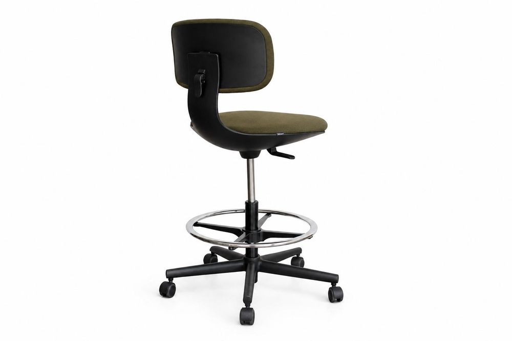 Cadeira Vitra modelo Rookie High