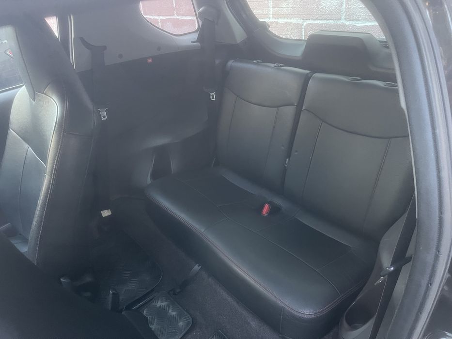 Negociável pra vender rápido Toyota iq 1.4 diesel