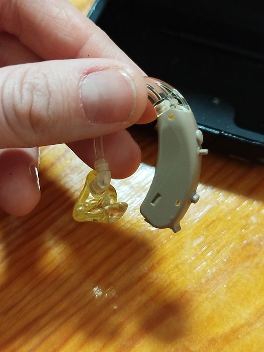 Aparat słuchowy Widex MENU 5 Comfort  STAN IDEALNY