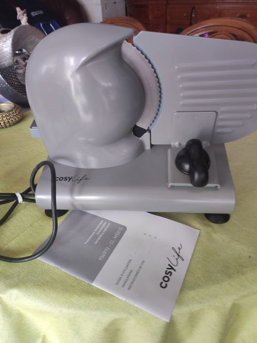 Máquina de cortar fiambre e outros