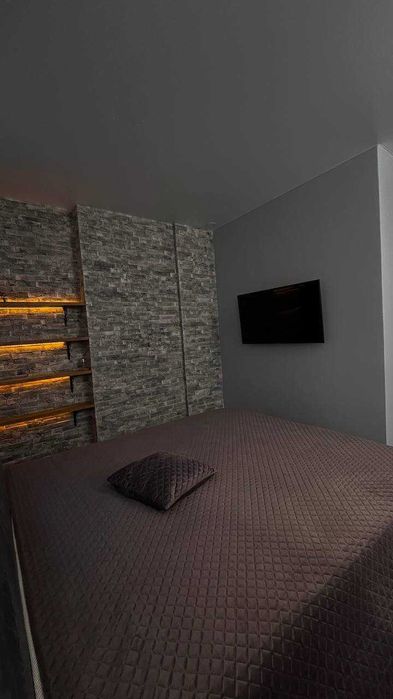 Видовий пентхаус з авторським ремонтом! Центр!